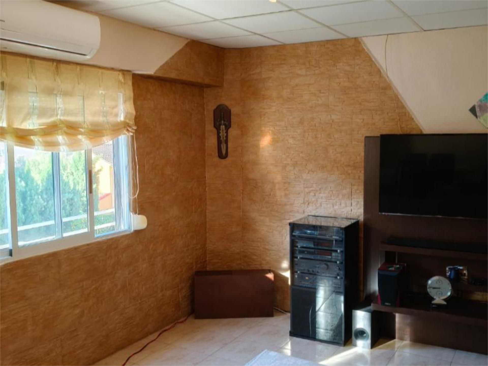 Flat for sale in Mogente / Moixent  with Air Conditioner, Terrace and Balcony