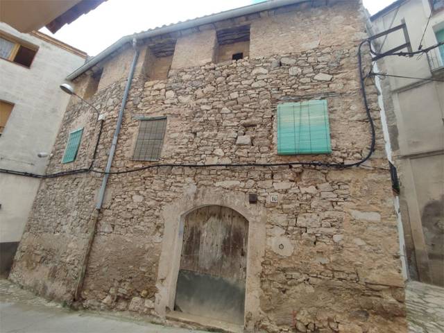 Casa adosada en Venta en Carrer la Pau, 10 en La Fatarella