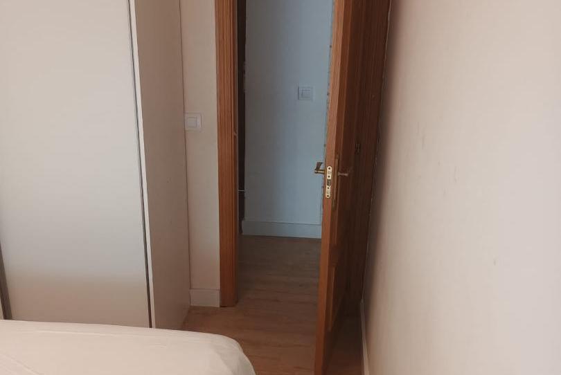 Photo 1 of Flat to share in Calle de Lucas Mallada, 12, Hellín, Madrid