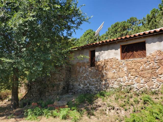 Terreno en Venta en Calle Castillo Bajo, 12 en Santibáñez el Alto