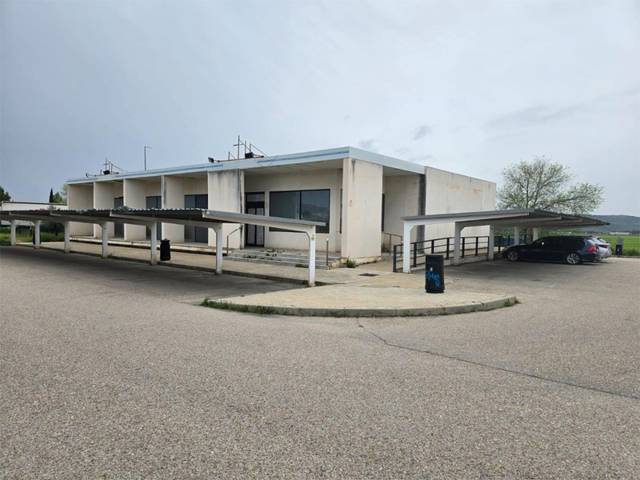 Local comercial en Alquiler en Calle de la Era, 85 en Velilla de San Antonio