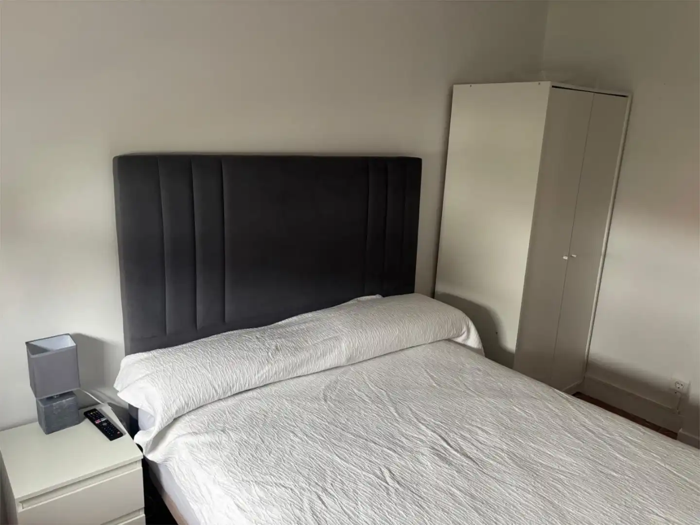 Piso en venta en Avenida Areeiros, 165, Valdoviño Habitación de Piso en venta en Valdoviño con Calefacción y Amueblado