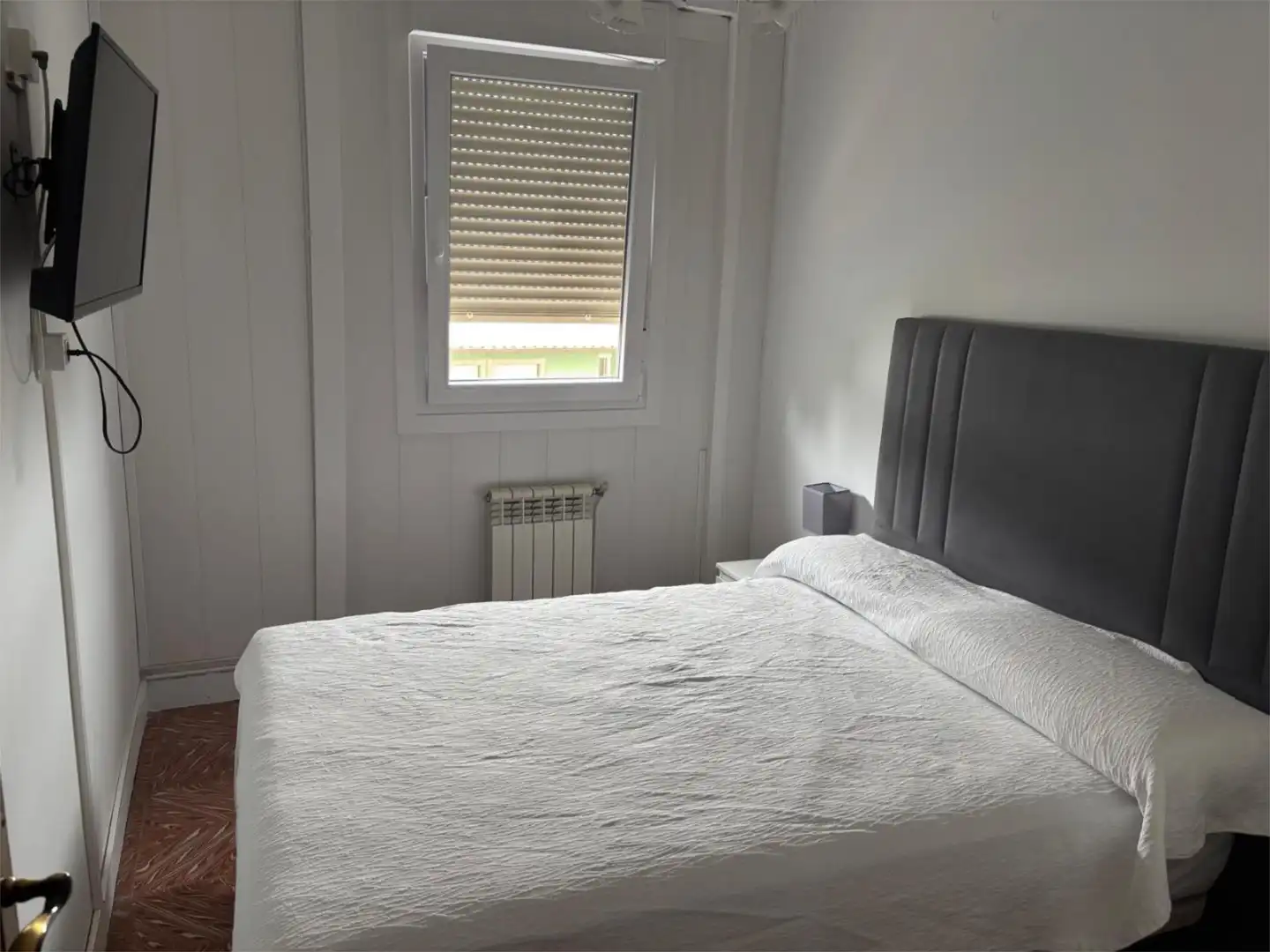 Piso en venta en Avenida Areeiros, 165, Valdoviño Habitación de Piso en venta en Valdoviño con Calefacción y Amueblado