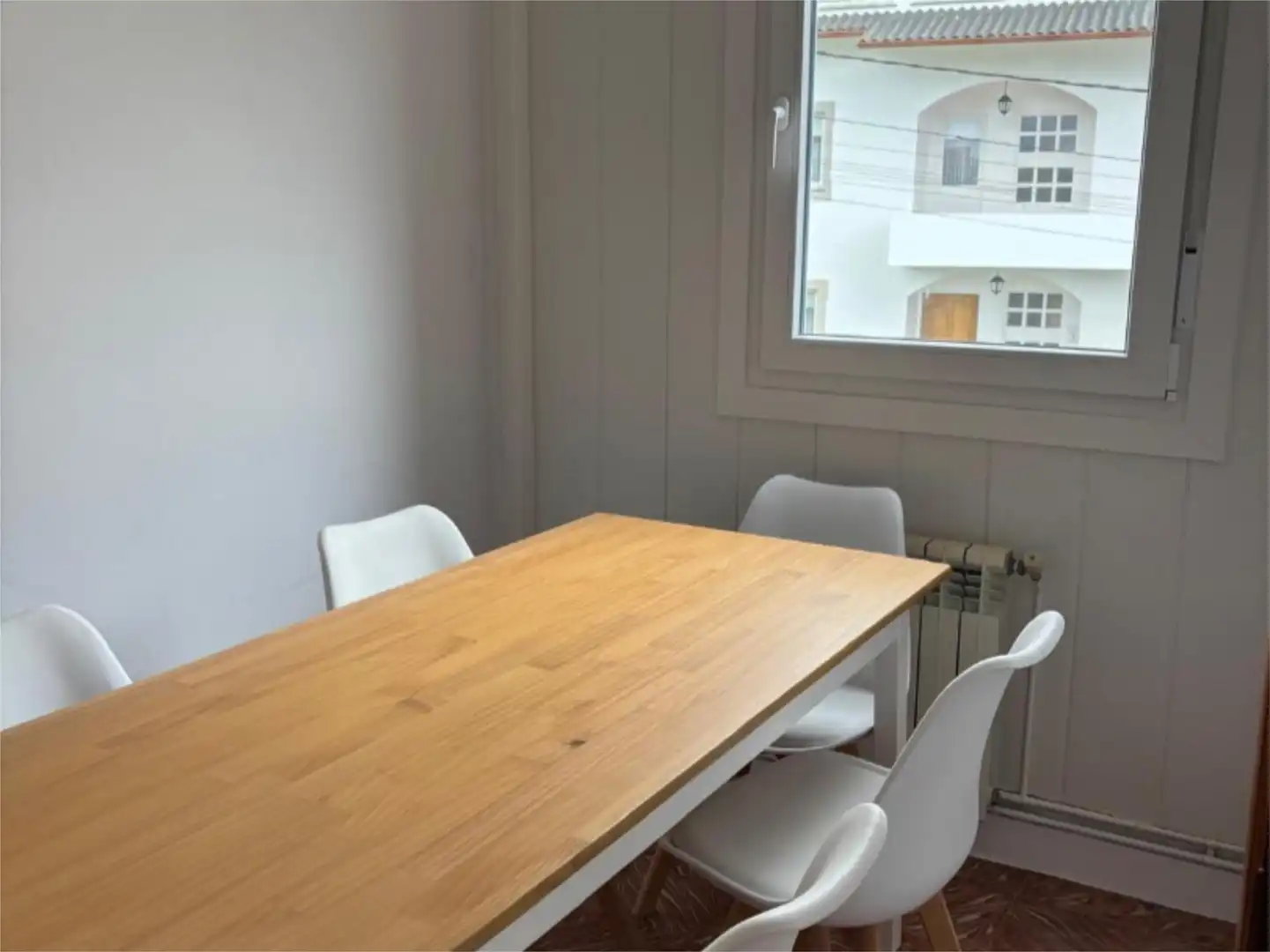 Piso en venta en Avenida Areeiros, 165, Valdoviño Comedor de Piso en venta en Valdoviño con Calefacción y Amueblado