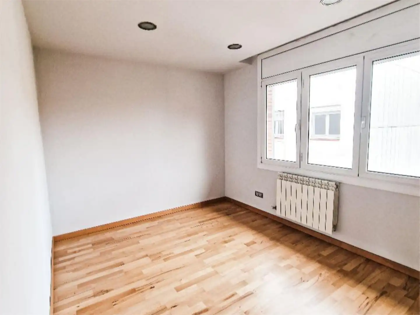 Maisonette zum Verkauf in Avinguda de Vilanova, 29, Llevant Schlafzimmer von Maisonette zum Verkauf in Igualada mit Klimaanlage, Terrasse und Balkon