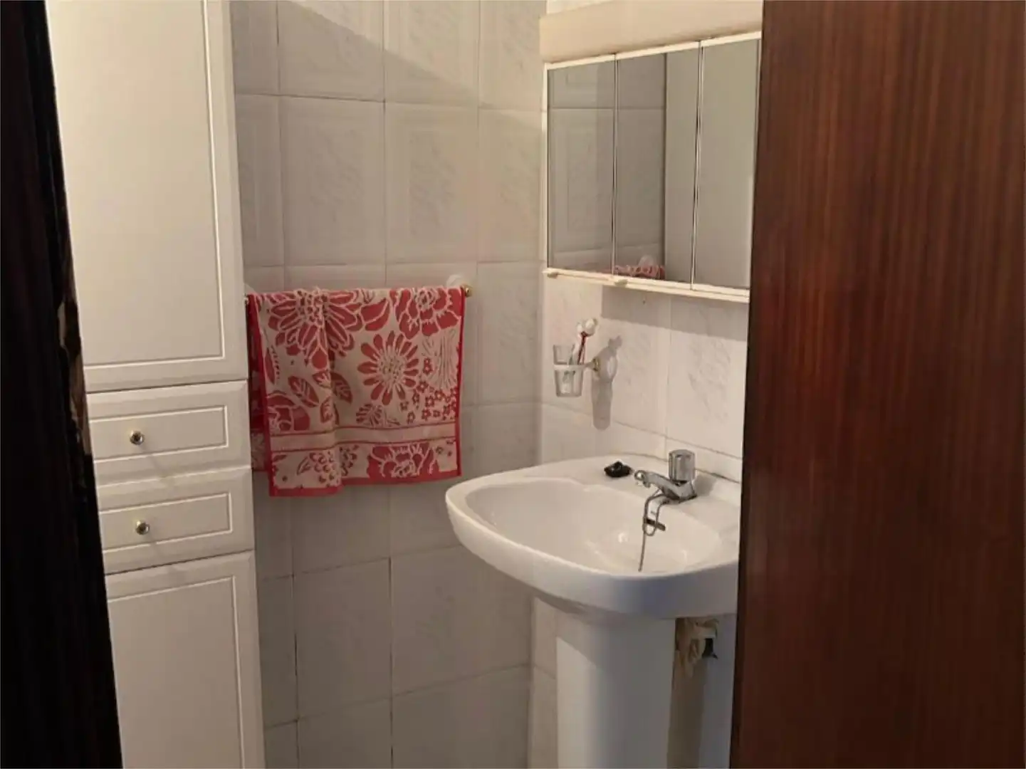 Detached homes for sale in Calle Cantón, 7, Ahigal Bathroom of Detached homes for sale in Ahigal with Terrace and Balcony