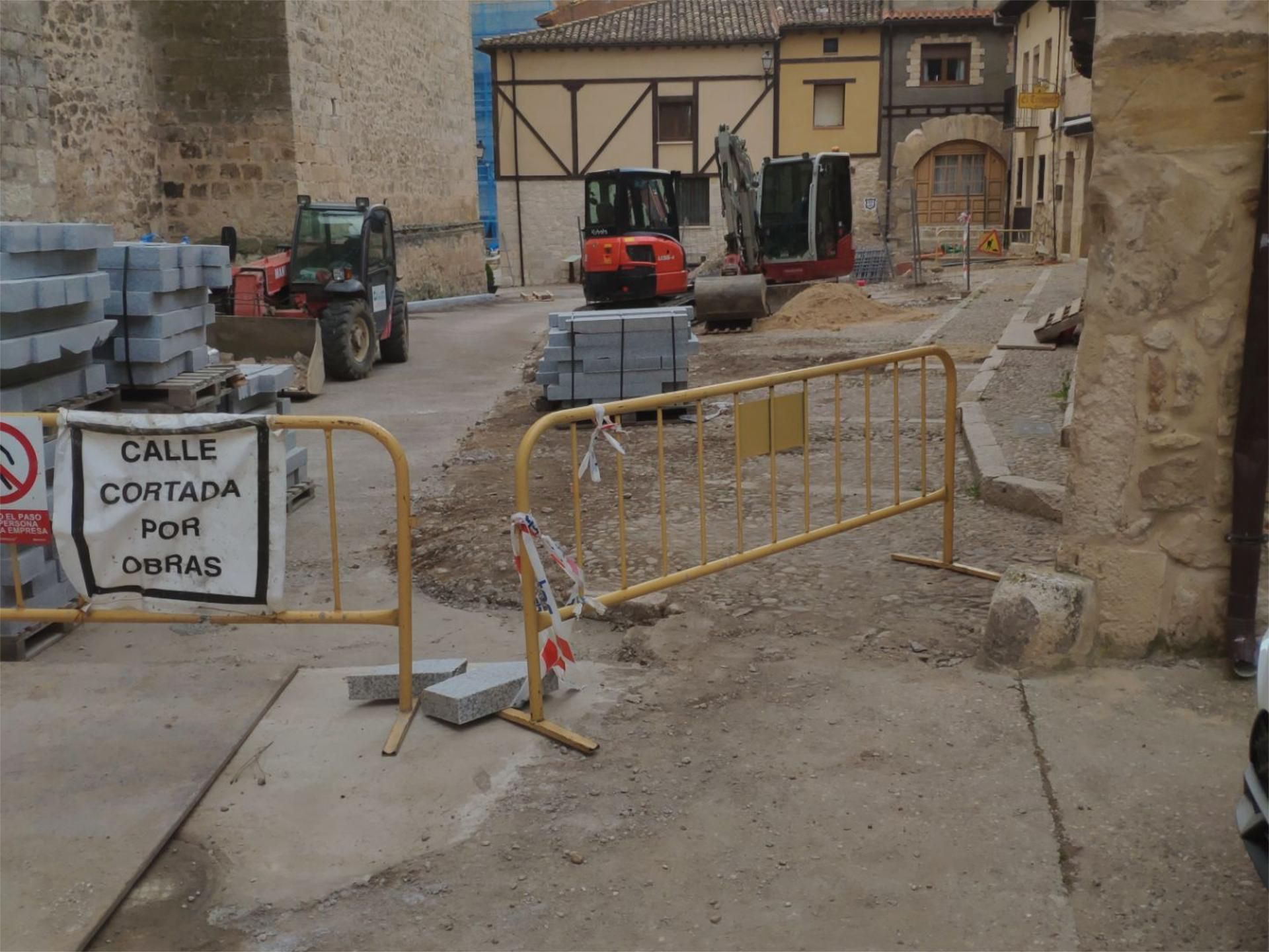 Exterior view of Premises to rent in Peñaranda de Duero  with Air Conditioner and Furnished