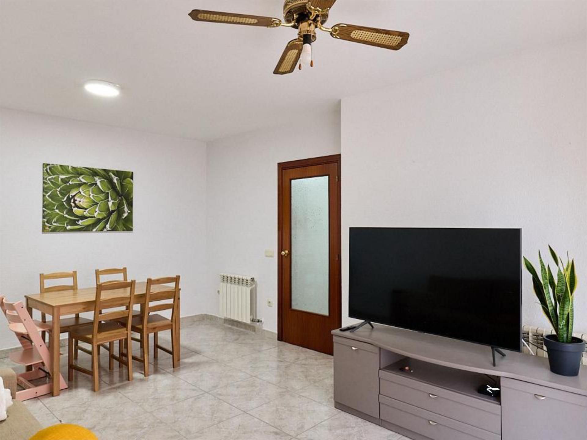 Living room of Flat for sale in Blanes  with Air Conditioner, Heating and Storage room