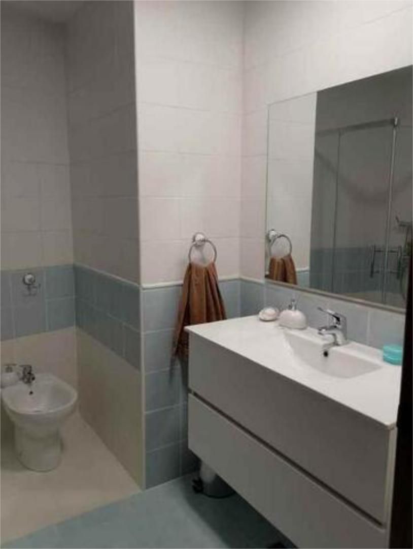 Baño de Piso en venta en  Teruel Capital con Calefacción y Amueblado