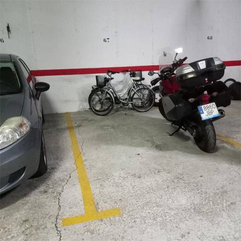 Garaje en Alquiler en Calle Nuestra Señora de la Antigua, 4 en El Cano - Los Bermejales