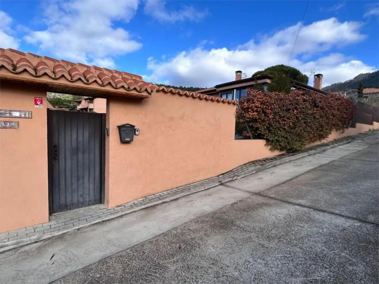 Wohnung zum Verkauf in Calle Pradera Redonda, 2, Valdemaqueda Außenansicht von Wohnung zum Verkauf in Valdemaqueda mit Klimaanlage, Heizung und Privatgarten