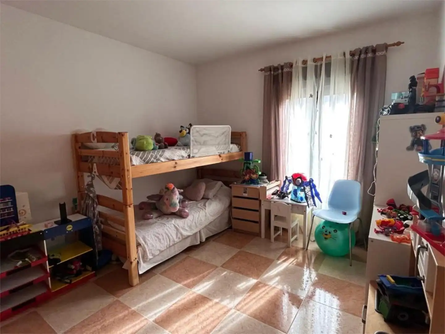 Wohnung zum Verkauf in Calle Pradera Redonda, 2, Valdemaqueda Schlafzimmer von Wohnung zum Verkauf in Valdemaqueda mit Klimaanlage, Heizung und Privatgarten