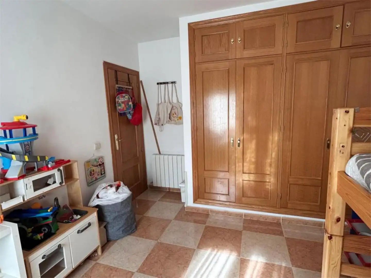 Wohnung zum Verkauf in Calle Pradera Redonda, 2, Valdemaqueda Wohnung zum Verkauf in Valdemaqueda mit Klimaanlage, Heizung und Privatgarten