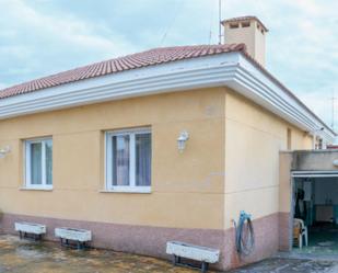 Exterior view of House or chalet for sale in Cuarte de Huerva  with Air Conditioner and Terrace