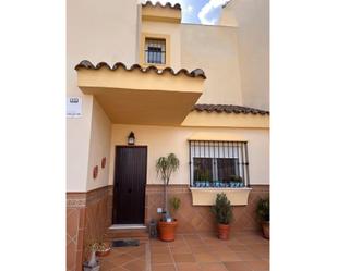 Exterior view of Single-family semi-detached for sale in Algeciras  with Air Conditioner, Private garden and Balcony