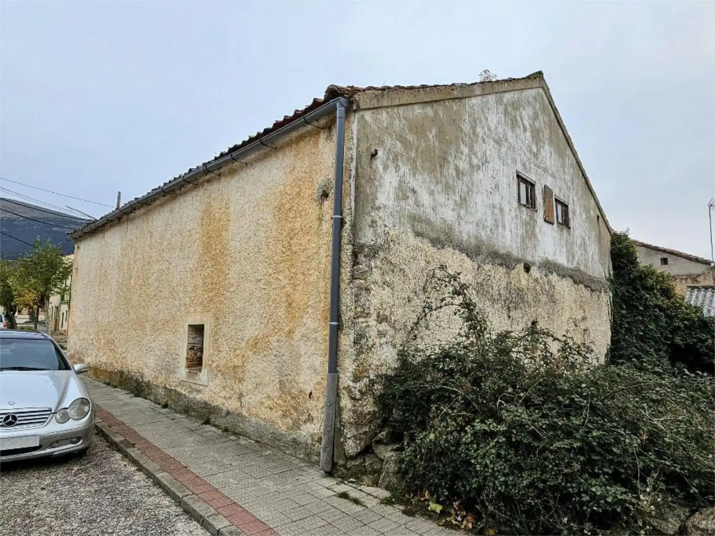 Casa adosada en venda a Calle San Roque, 5, Santo Tomé del Puerto Vista exterior de Casa adosada en venda en Santo Tomé del Puerto amb Jardí privat