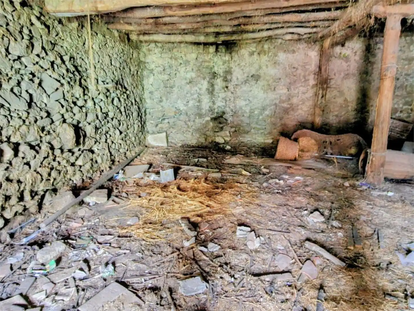 Casa adosada en venda a Calle San Roque, 5, Santo Tomé del Puerto Casa adosada en venda en Santo Tomé del Puerto amb Jardí privat