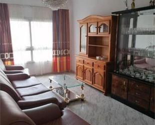 Sala d'estar de Pis de lloguer en Las Palmas de Gran Canaria amb Moblat