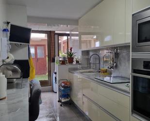 Kitchen of Flat for sale in  Valencia Capital  with Air Conditioner, Heating and Terrace