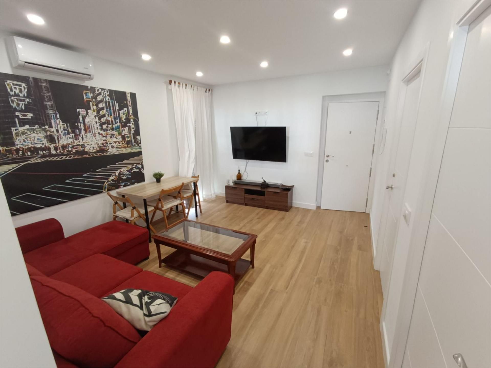 Sala d'estar de Pis en venda en  Sevilla Capital amb Aire condicionat, Terrassa i Balcó