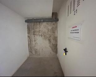 Box room to rent in Alagón