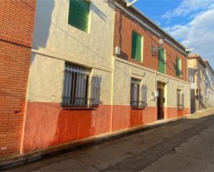 Exterior view of House or chalet for sale in Mayorga  with Heating, Storage room and Furnished