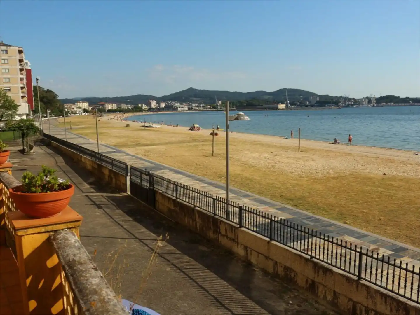 Vista exterior de Piso de alquiler en Vilagarcía de Arousa con Terraza y Amueblado