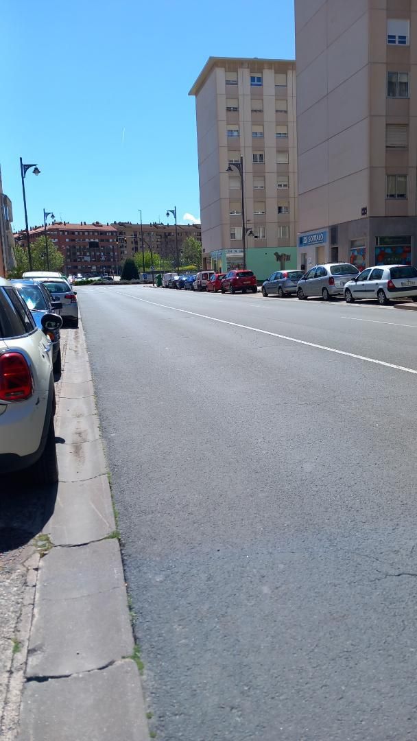 Vista exterior de Traster de lloguer en  Logroño