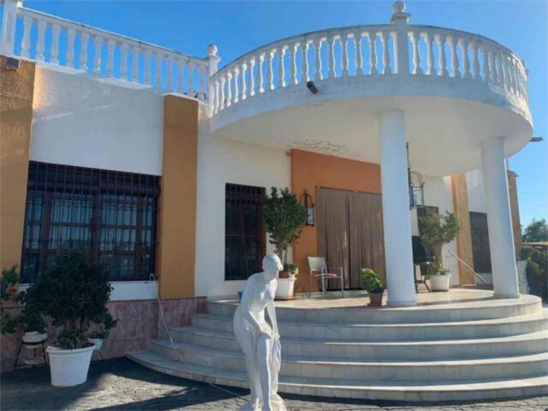 Single-family semi-detached for sale in La Campana  with Heating, Private garden and Storage room