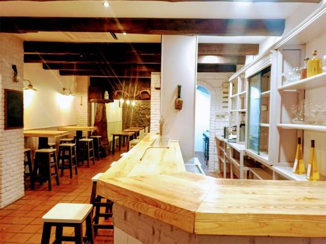 Local comercial en Venta en Calle Severo Ochoa, 6 en Lena