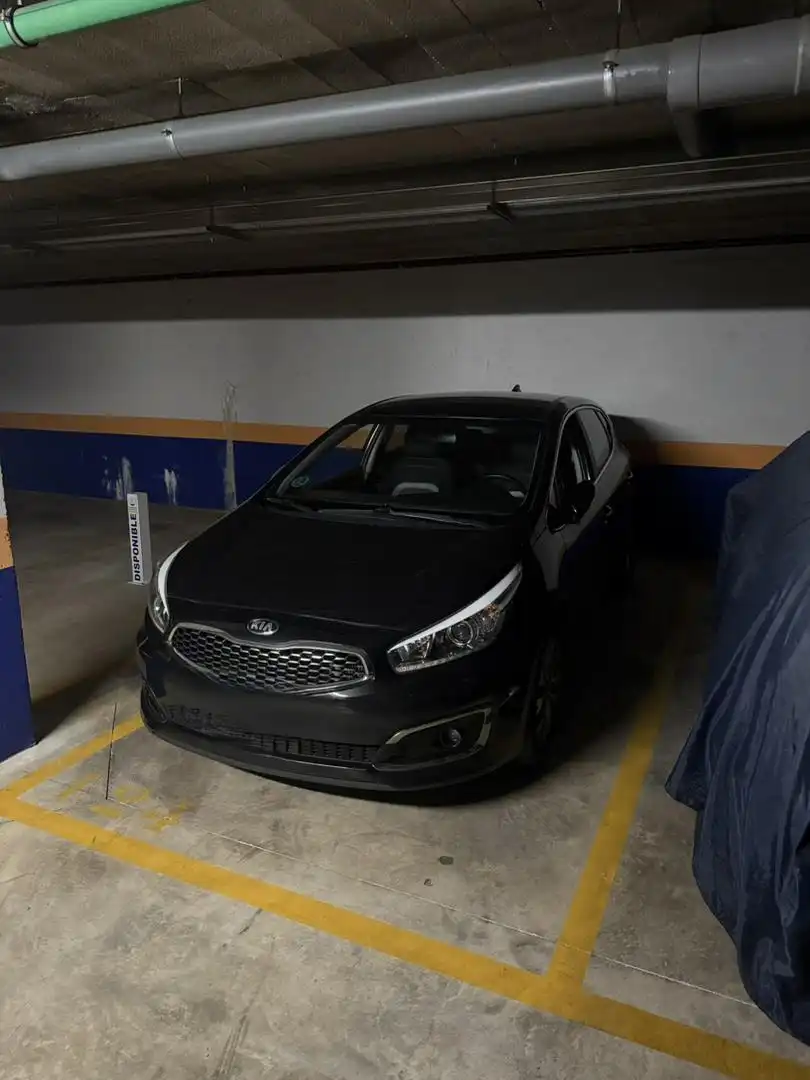 Garaje de alquiler en Calle del Real de Burgos, 3, Miramadrid Parking de Garaje de alquiler en Paracuellos de Jarama