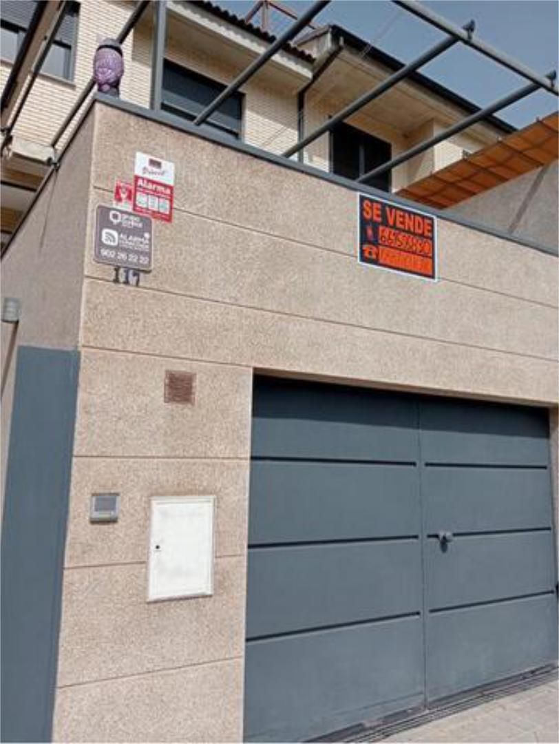Vista exterior de Casa o xalet en venda en  Granada Capital amb Terrassa