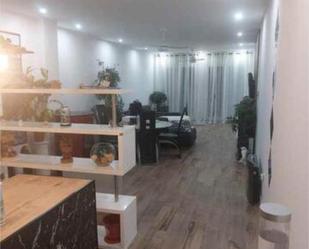 Sala d'estar de Casa adosada en venda en Vila-real amb Calefacció, Jardí privat i Terrassa