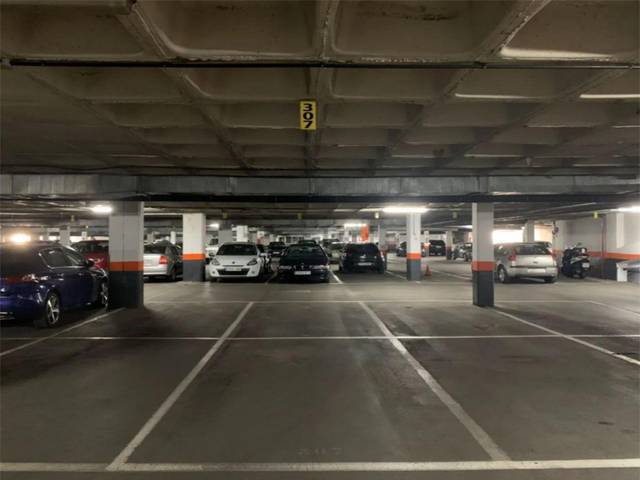 Garaje en Alquiler en Calle Florencia, 3 en Veredillas