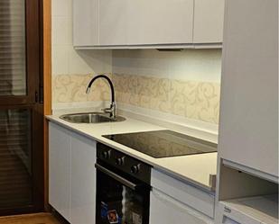 Cuina de Apartament de lloguer en Ribeira amb Parquet, Traster i Piscina