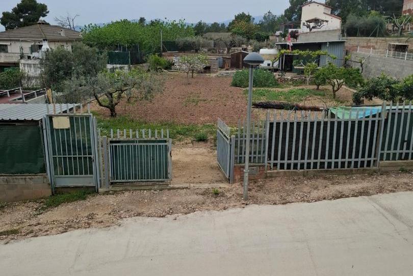 Finca rústica en venda a Carrer Roselles, 37, Vallmoll, Tarragona - imatge 1 Foto 1 de Finca rústica en venda a Carrer Roselles, 37, Vallmoll, Tarragona