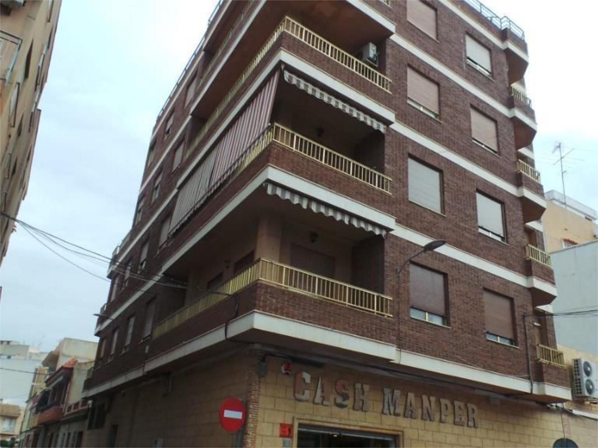 Vista exterior de Pis en venda en Callosa de Segura amb Aire condicionat i Balcó