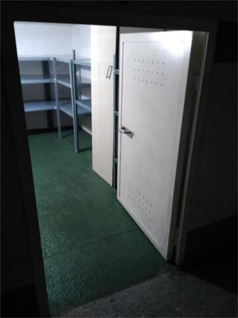 Box room to rent in Salamanca Capital