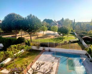 Garden of House or chalet for sale in Pozuelo de Alarcón  with Air Conditioner, Terrace and Swimming Pool