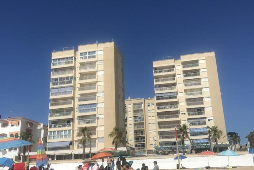 Foto 1 de Piso de alquiler en Avenida de Sevilla, 68, Playa de la Regla, Cádiz
