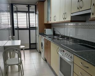 Cuina de Pis de lloguer en Ponferrada amb Calefacció, Parquet i Traster