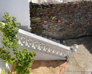 Exterior view of House or chalet for sale in Vilamartín de Valdeorras  with Heating, Private garden and Parquet flooring