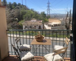 Exterior view of Flat to share in  Granada Capital  with Heating, Private garden and Parquet flooring