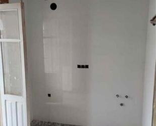 Bany de Apartament en venda en Boñar amb Terrassa i Traster