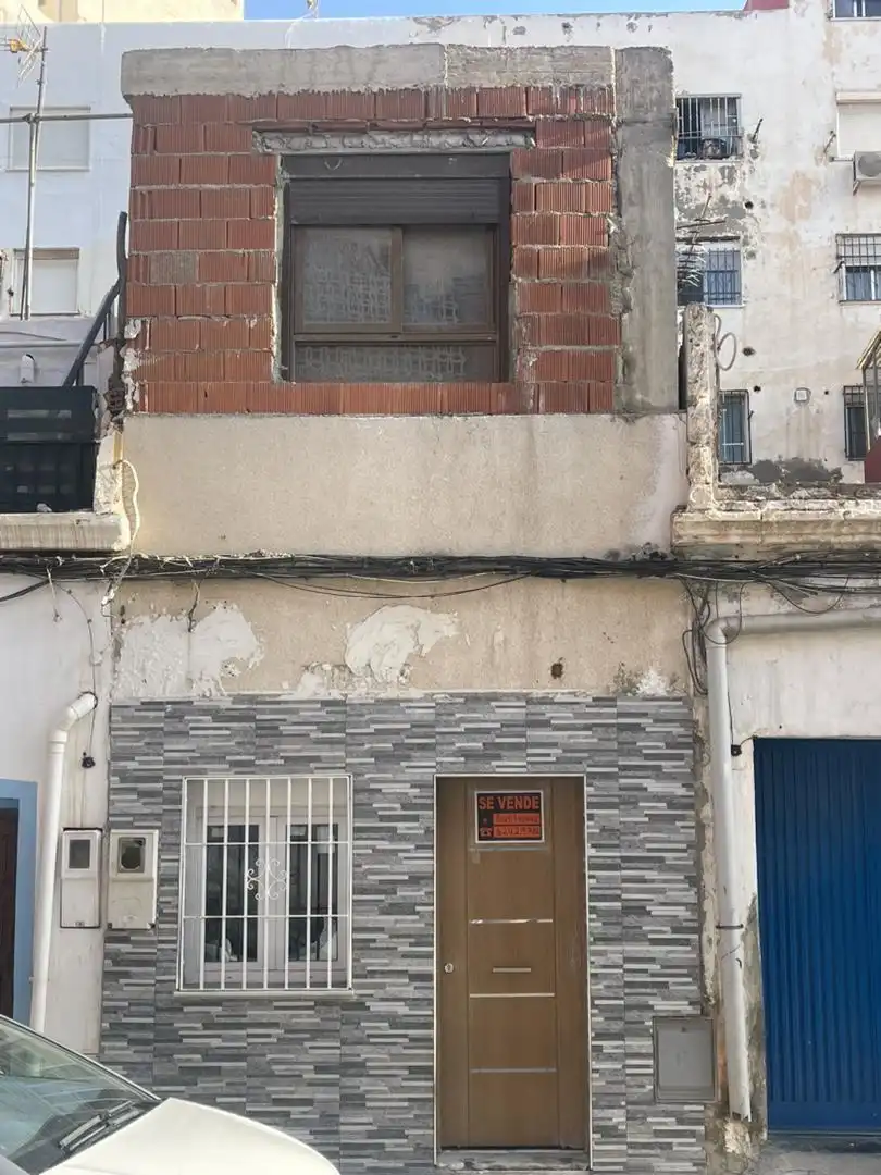 Vista exterior de Dúplex en venta en Almería