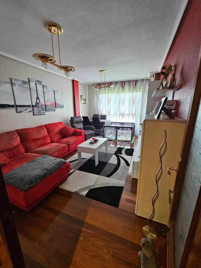 Flat for sale in Barrio Solorz, 1035, Solórzano Living room of Flat for sale in Solórzano with Heating, Parquet flooring and Terrace