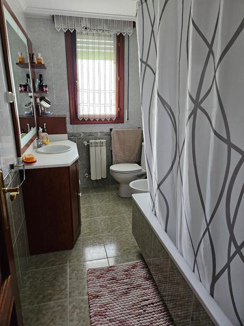 Bathroom of Flat for sale in Solórzano  with Heating, Parquet flooring and Terrace