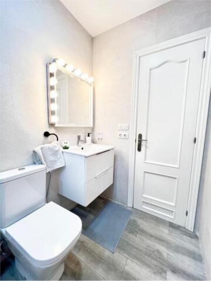 Bathroom of Flat for sale in Granadilla de Abona  with Storage room, Swimming Pool and Furnished