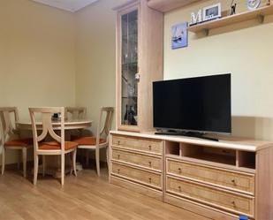 Living room of Planta baja for sale in Torrevieja  with Air Conditioner, Private garden and Parquet flooring