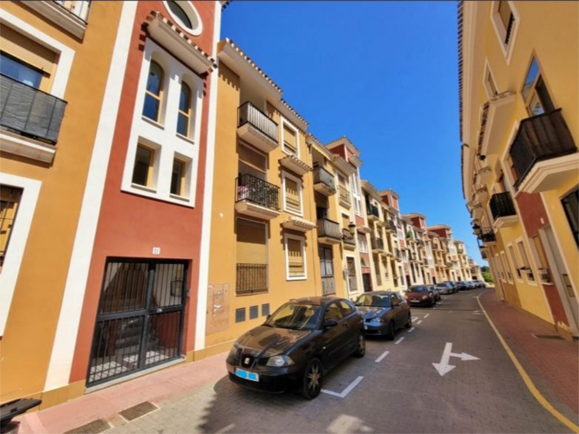 Vista exterior de Pis en venda en Polop amb Aire condicionat, Jardí privat i Terrassa